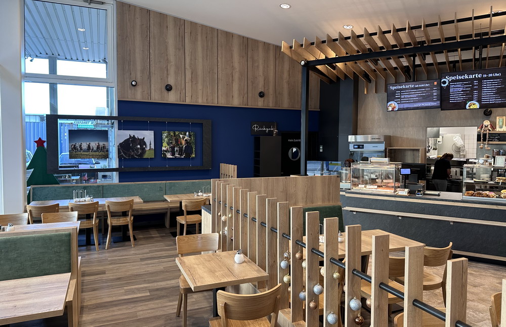 Die neu gestaltete Frischetheke der Tankstelle Irschenberg